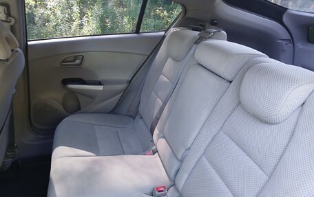 Honda Insight II рестайлинг, 2010 год, 770 000 рублей, 13 фотография