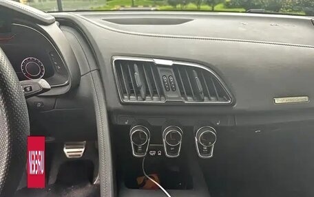 Audi R8, 2021 год, 20 500 000 рублей, 13 фотография