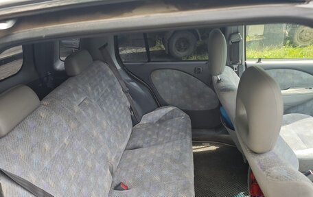 Toyota Raum I, 1999 год, 250 000 рублей, 3 фотография
