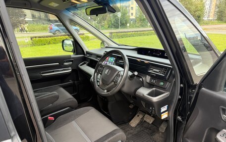 Honda Stepwgn IV, 2018 год, 2 400 000 рублей, 12 фотография