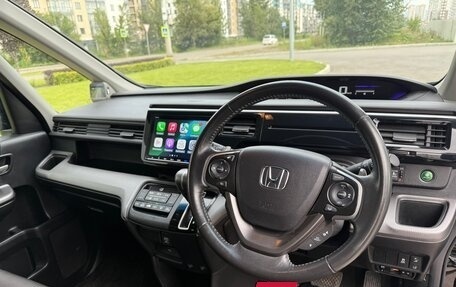 Honda Stepwgn IV, 2018 год, 2 400 000 рублей, 14 фотография