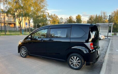 Honda Freed I, 2014 год, 1 390 000 рублей, 4 фотография