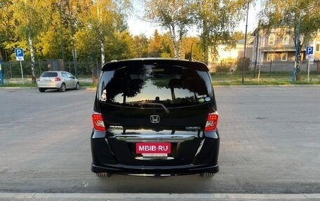 Honda Freed I, 2014 год, 1 390 000 рублей, 5 фотография