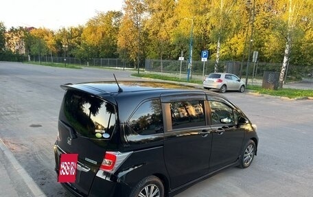 Honda Freed I, 2014 год, 1 390 000 рублей, 7 фотография