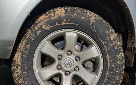 Toyota Land Cruiser Prado 120 рестайлинг, 2007 год, 2 500 000 рублей, 11 фотография
