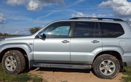 Toyota Land Cruiser Prado 120 рестайлинг, 2007 год, 2 500 000 рублей, 8 фотография