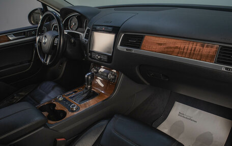 Volkswagen Touareg III, 2010 год, 1 899 000 рублей, 20 фотография