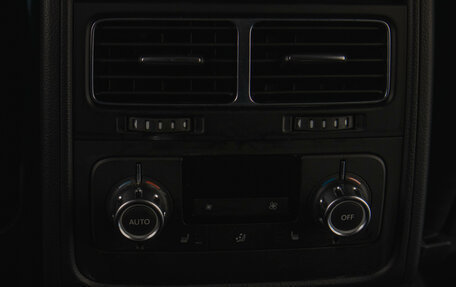 Volkswagen Touareg III, 2010 год, 1 899 000 рублей, 22 фотография