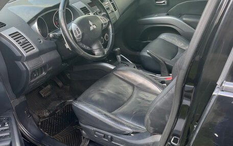 Mitsubishi Outlander III рестайлинг 3, 2007 год, 900 000 рублей, 5 фотография