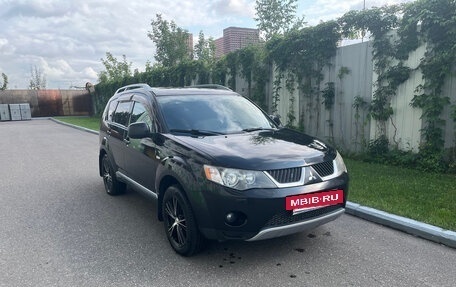 Mitsubishi Outlander III рестайлинг 3, 2007 год, 900 000 рублей, 2 фотография