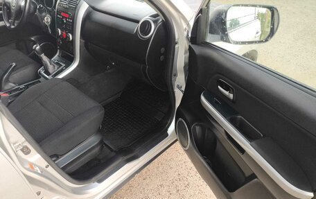 Suzuki Grand Vitara, 2010 год, 810 000 рублей, 18 фотография