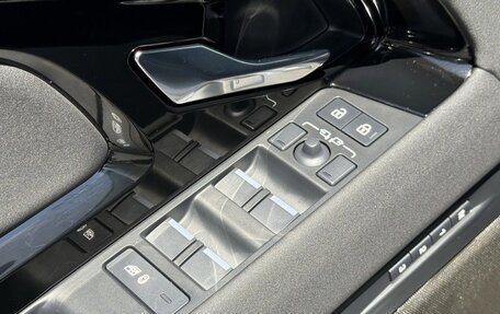 Land Rover Range Rover IV рестайлинг, 2025 год, 5 900 000 рублей, 20 фотография
