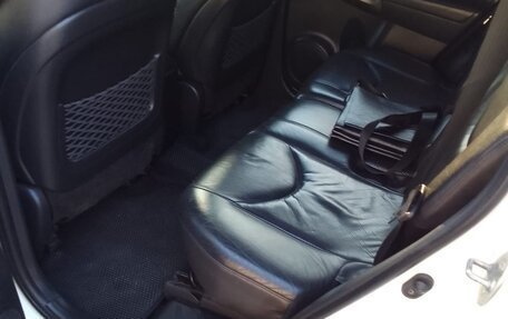 Toyota RAV4, 2011 год, 1 900 000 рублей, 12 фотография