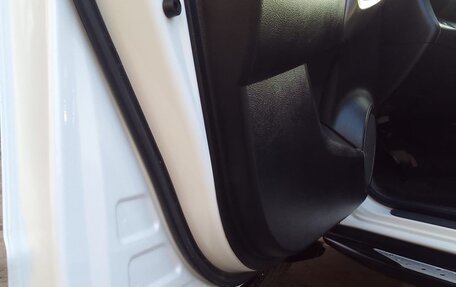 Toyota RAV4, 2011 год, 1 900 000 рублей, 14 фотография