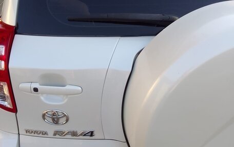 Toyota RAV4, 2011 год, 1 900 000 рублей, 22 фотография
