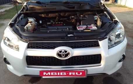 Toyota RAV4, 2011 год, 1 900 000 рублей, 20 фотография