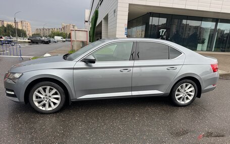 Skoda Superb III рестайлинг, 2021 год, 2 800 000 рублей, 1 фотография
