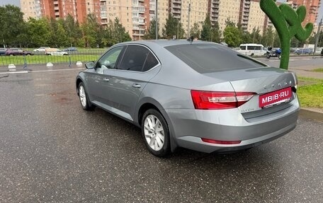 Skoda Superb III рестайлинг, 2021 год, 2 800 000 рублей, 4 фотография