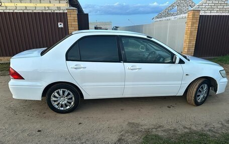 Mitsubishi Lancer IX, 2001 год, 300 000 рублей, 3 фотография