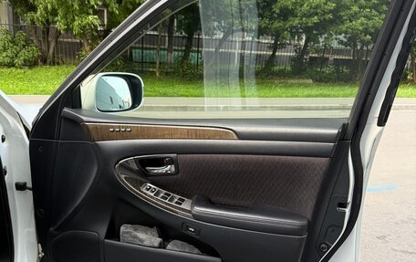 Toyota Crown Majesta, 2006 год, 1 975 000 рублей, 19 фотография