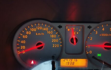 Nissan Note II рестайлинг, 2008 год, 680 000 рублей, 2 фотография