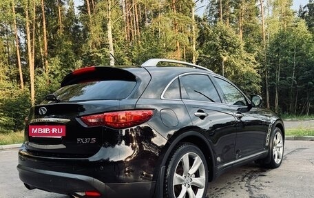 Infiniti FX II, 2012 год, 2 000 000 рублей, 10 фотография