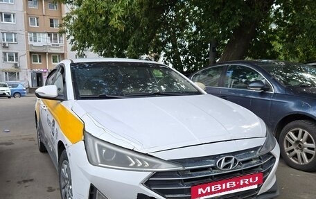 Hyundai Elantra VI рестайлинг, 2019 год, 1 100 000 рублей, 2 фотография