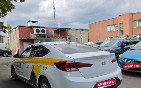 Hyundai Elantra VI рестайлинг, 2019 год, 1 100 000 рублей, 4 фотография