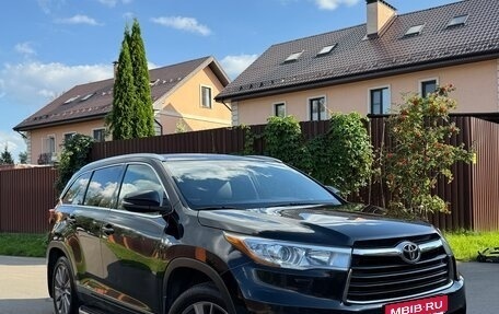 Toyota Highlander III, 2014 год, 2 950 000 рублей, 1 фотография