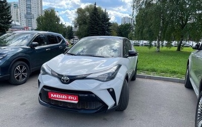 Toyota C-HR I рестайлинг, 2021 год, 3 100 000 рублей, 1 фотография