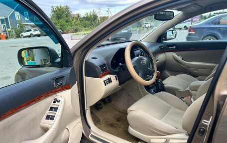 Toyota Avensis III рестайлинг, 2004 год, 750 000 рублей, 7 фотография