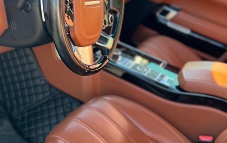 Land Rover Range Rover IV рестайлинг, 2014 год, 4 500 000 рублей, 26 фотография