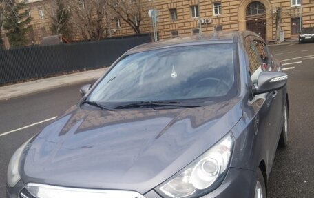 Hyundai ix35 I рестайлинг, 2012 год, 1 050 000 рублей, 2 фотография