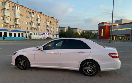 Mercedes-Benz E-Класс, 2010 год, 1 650 000 рублей, 3 фотография