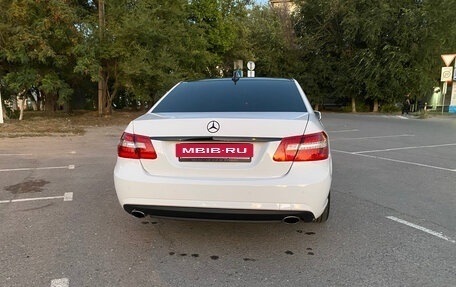 Mercedes-Benz E-Класс, 2010 год, 1 650 000 рублей, 4 фотография