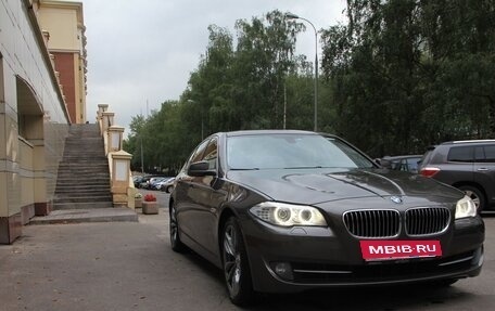 BMW 5 серия, 2013 год, 1 950 000 рублей, 9 фотография