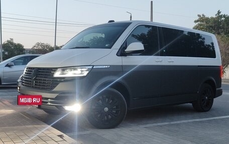 Volkswagen Multivan T6 рестайлинг, 2021 год, 7 900 000 рублей, 4 фотография