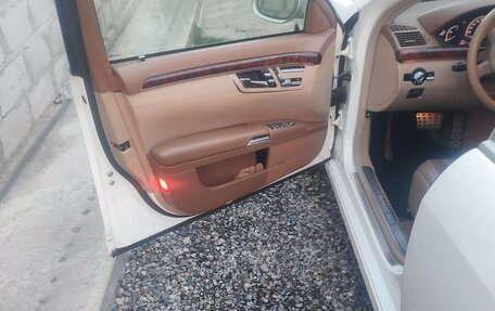 Mercedes-Benz S-Класс, 2006 год, 1 400 000 рублей, 3 фотография