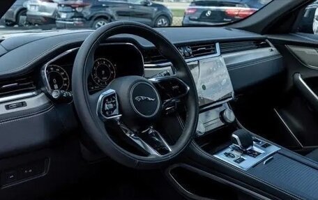 Jaguar F-Pace, 2025 год, 6 900 000 рублей, 8 фотография
