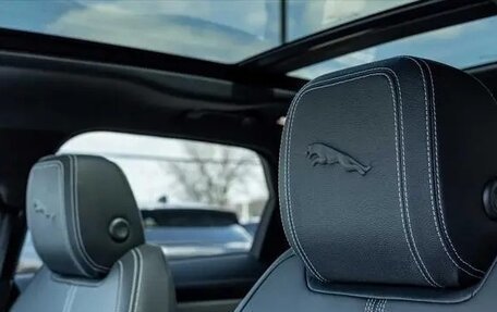 Jaguar F-Pace, 2025 год, 6 900 000 рублей, 28 фотография