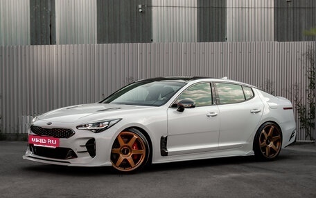 KIA Stinger I, 2018 год, 3 450 000 рублей, 10 фотография