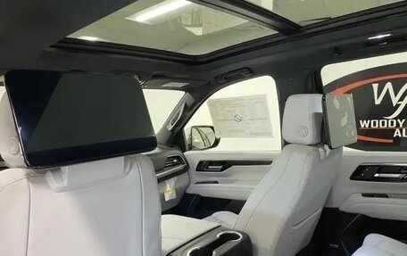 Chevrolet Suburban, 2025 год, 13 400 000 рублей, 18 фотография