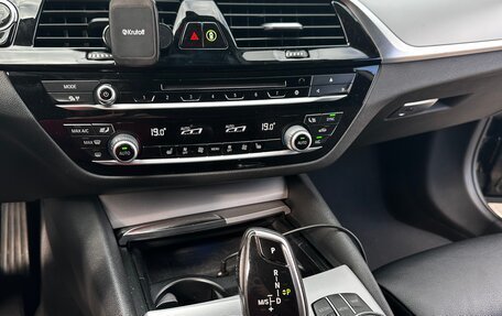 BMW 5 серия, 2019 год, 3 050 000 рублей, 12 фотография