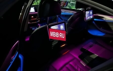 BMW 5 серия, 2019 год, 3 050 000 рублей, 16 фотография