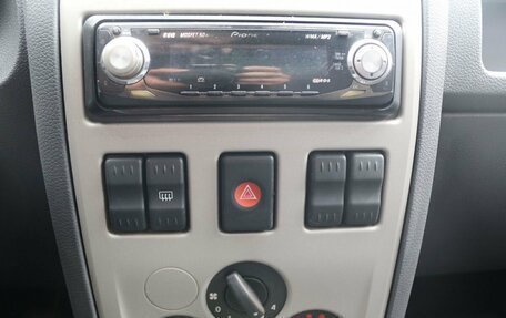 Renault Logan I, 2007 год, 260 000 рублей, 8 фотография