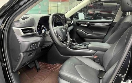 Toyota Highlander, 2021 год, 4 339 898 рублей, 15 фотография