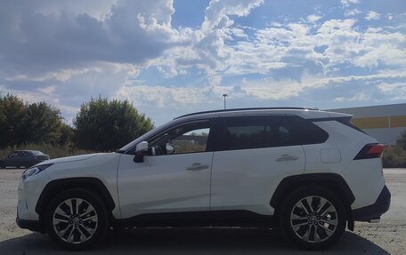 Toyota RAV4, 2021 год, 3 900 рублей, 12 фотография