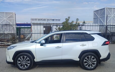 Toyota RAV4, 2021 год, 3 900 рублей, 18 фотография