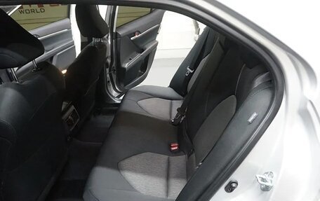 Toyota Camry, 2023 год, 3 270 000 рублей, 7 фотография