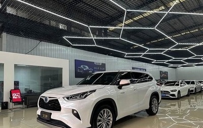 Toyota Highlander, 2022 год, 3 780 000 рублей, 1 фотография